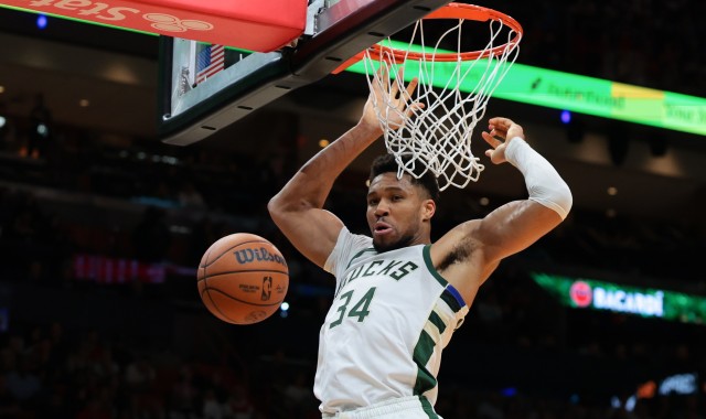 HuaTiHui-Shams：雄鹿高层已接受休赛期交易字母哥的必然 对交易持开放态度