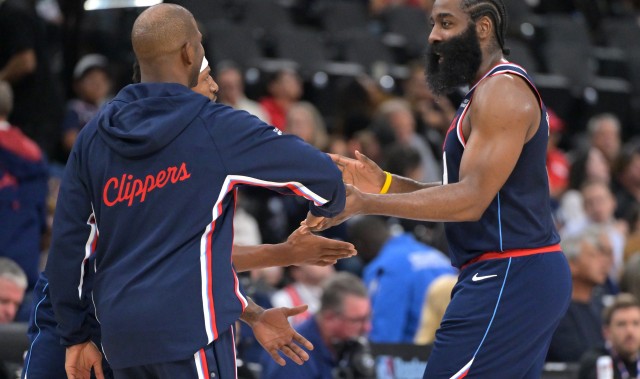 华体会体育-哥们你这么快？哈登申请交易一天光速离队 保罗被遣返两月还没走